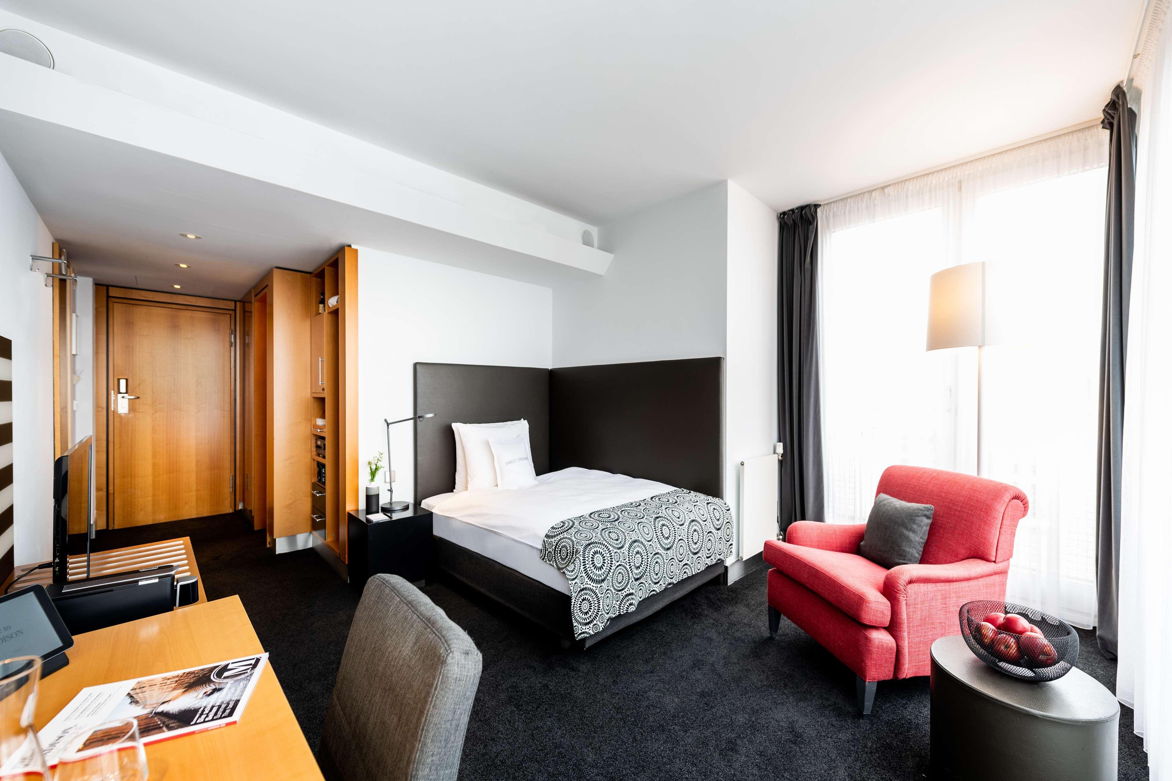 The Madison Hotel Hamburg Exterior photo