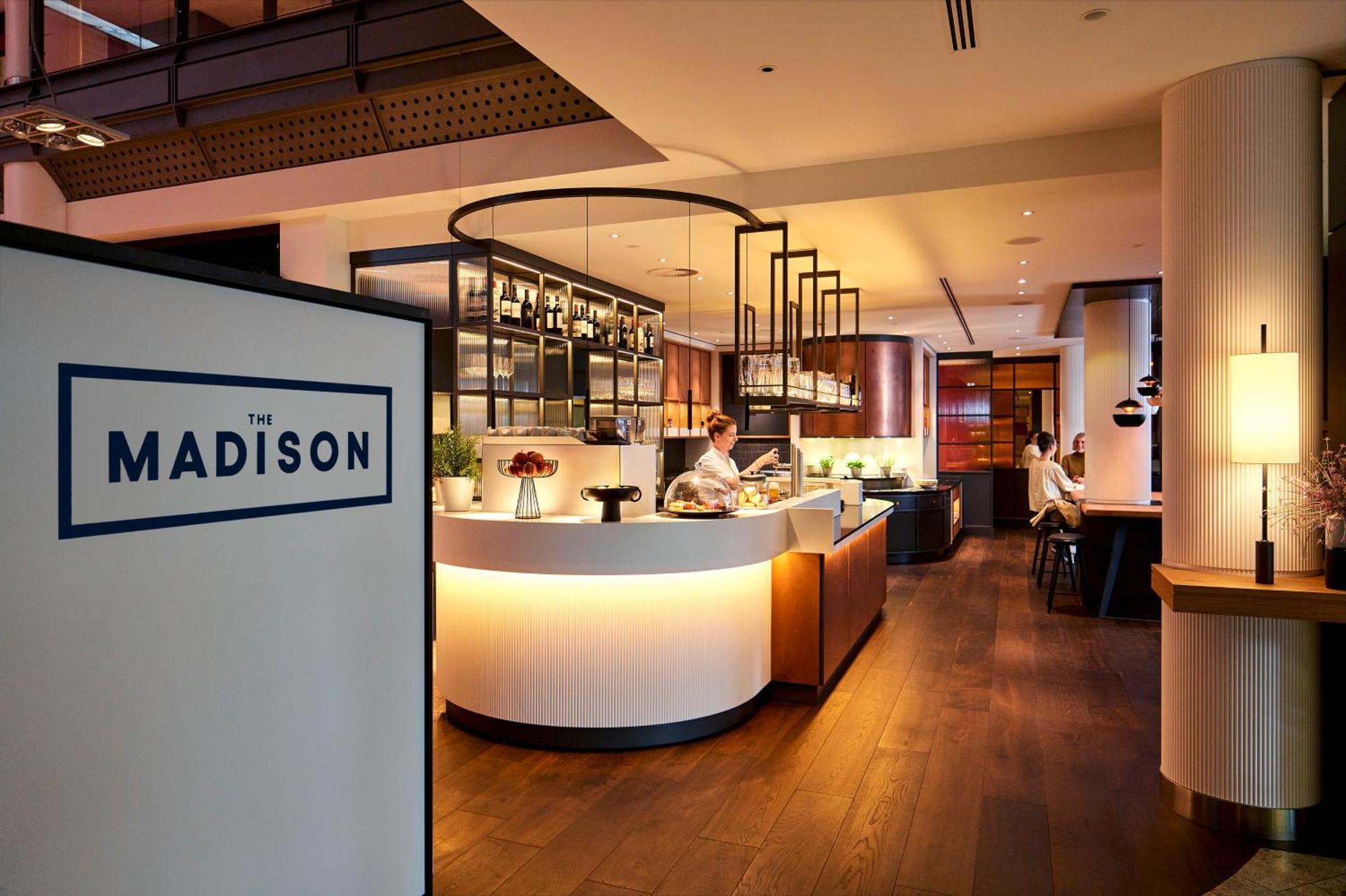 The Madison Hotel Hamburg Exterior photo