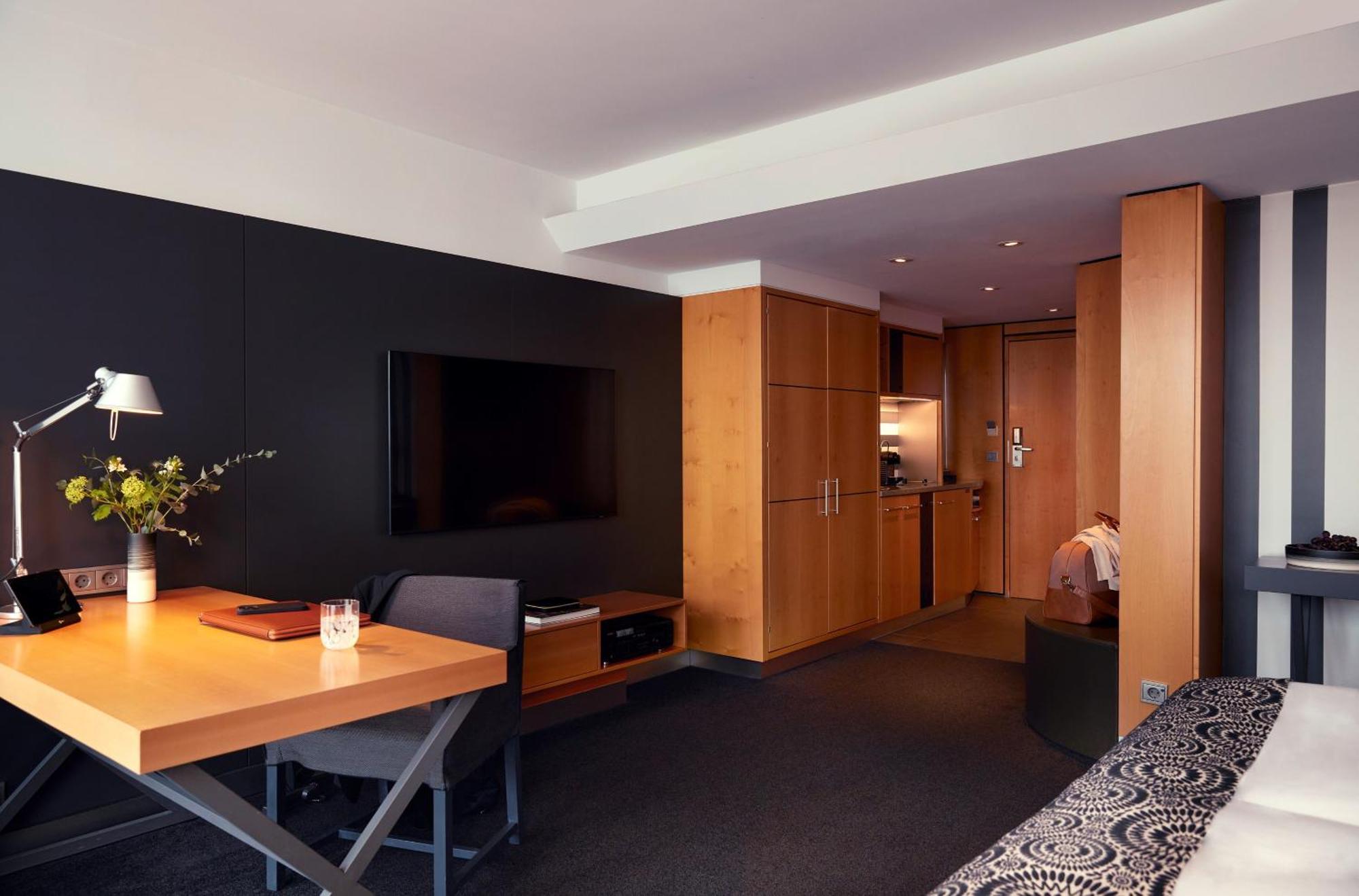 The Madison Hotel Hamburg Exterior photo