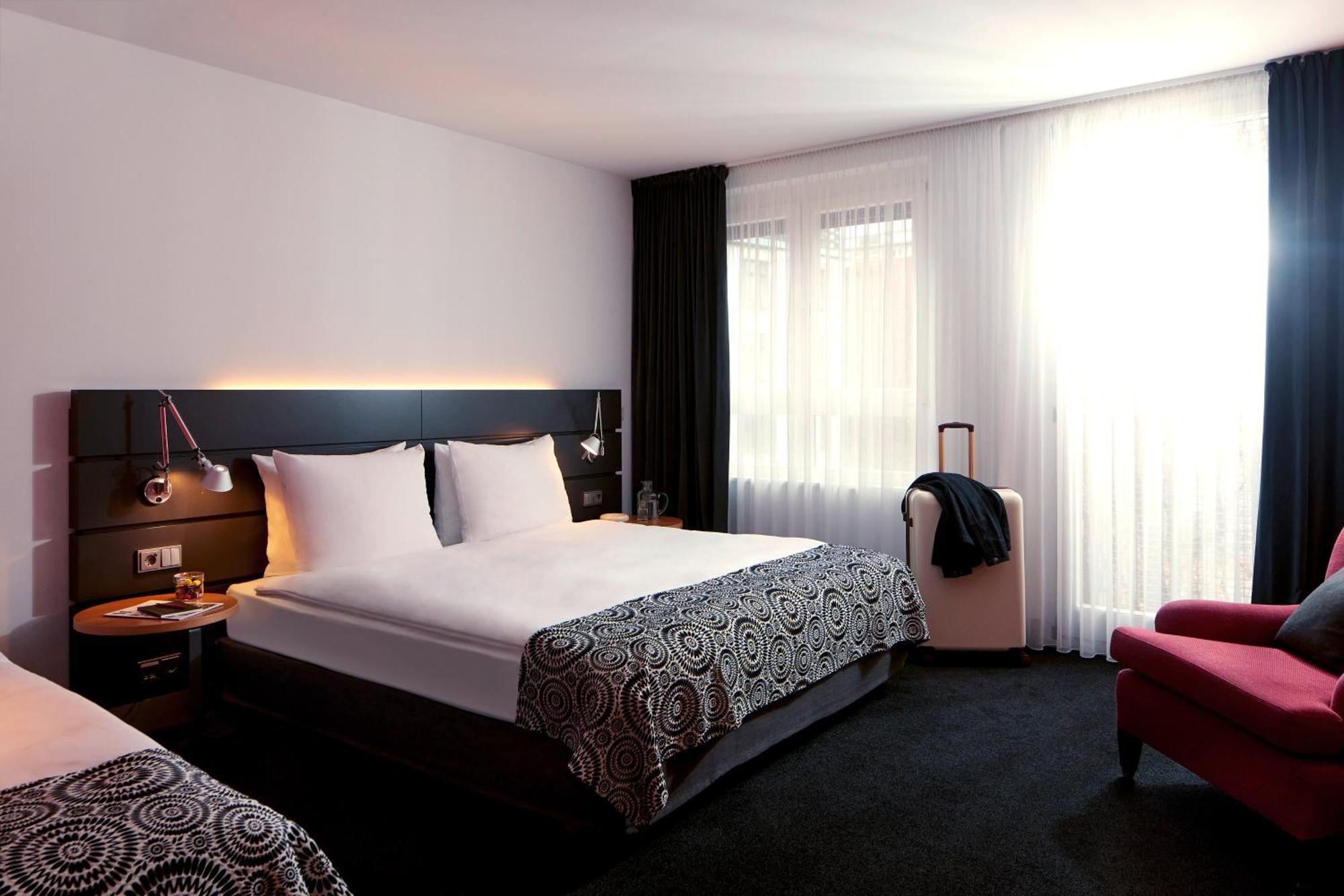 The Madison Hotel Hamburg Exterior photo